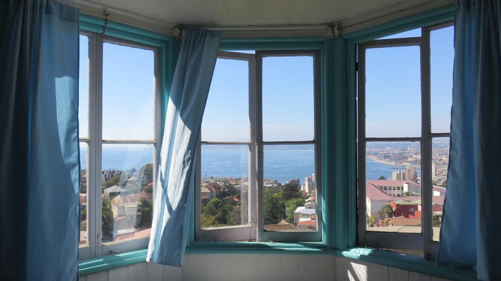 Hostal Faro Azul 발파라이소 외부 사진