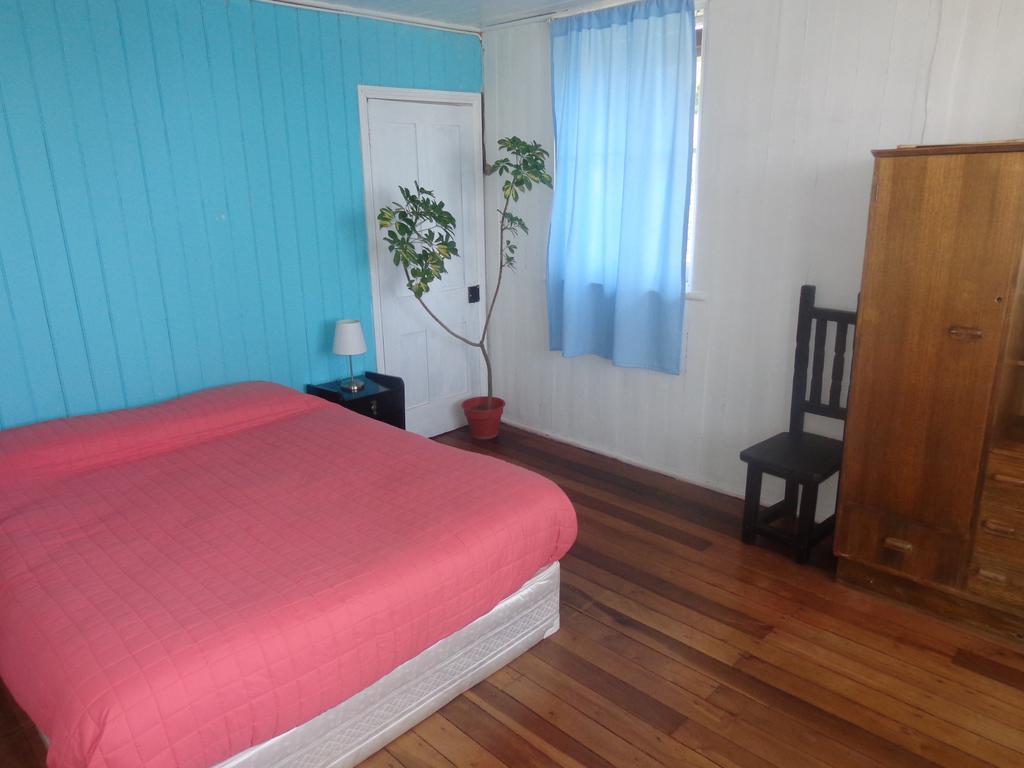 Hostal Faro Azul 발파라이소 객실 사진